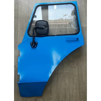 Дверь МК левая в сборе МТЗ