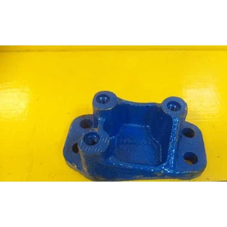 Кронштейн КУН 00.206 (передний левый)